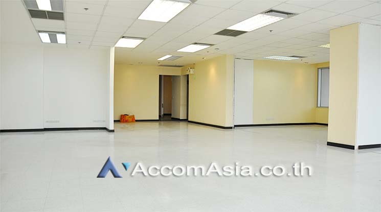  1  Office Space For Rent in Sathorn ,Bangkok MRT Lumphini at Bangkok Insurance AA14186